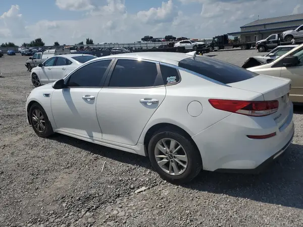 5XXGT4L31GG038316 2016 KIA OPTIMA - Image 2