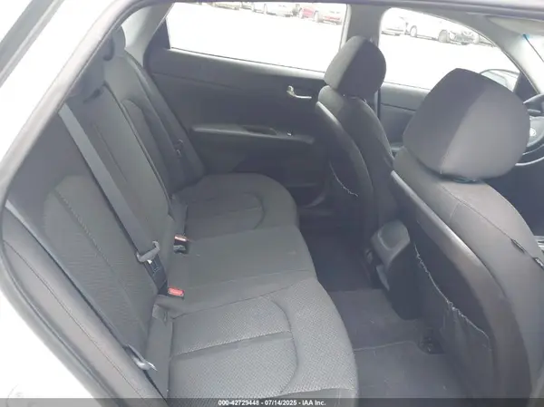 5XXGT4L31GG038350 2016 KIA OPTIMA - Image 8
