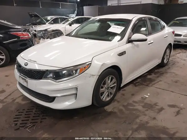 5XXGT4L31GG038963 2016 KIA OPTIMA - Image 2