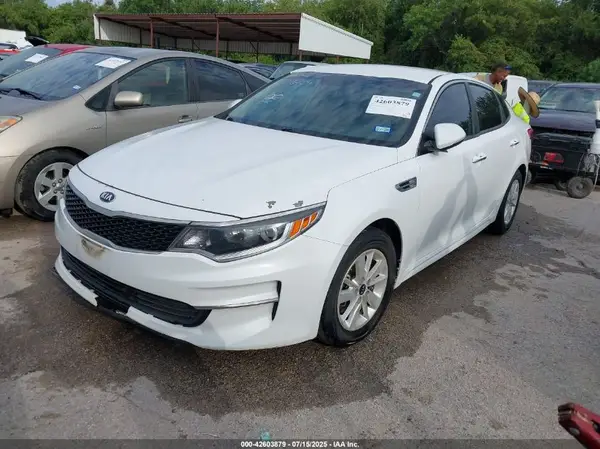 5XXGT4L31GG041619 2016 KIA OPTIMA - Image 2