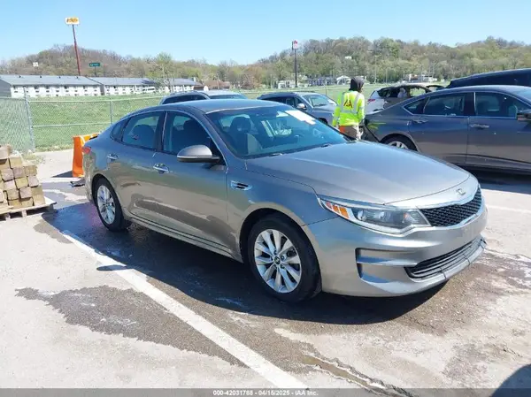 5XXGT4L31GG044018 2016 KIA OPTIMA - Image 1