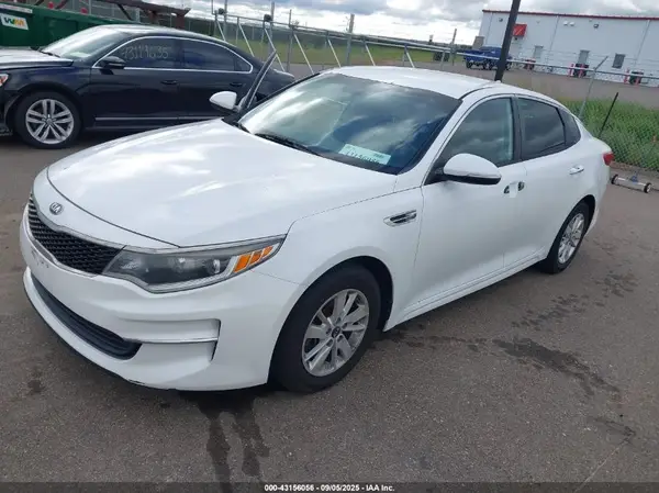 5XXGT4L31GG045749 2016 KIA OPTIMA - Image 2