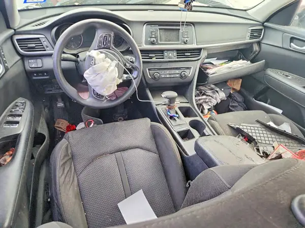 5XXGT4L31GG047565 2016 KIA OPTIMA - Image 8