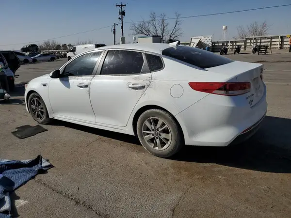 5XXGT4L31GG048635 2016 KIA OPTIMA - Image 2