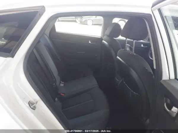 5XXGT4L31GG049316 2016 KIA OPTIMA - Image 8