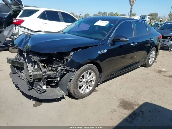 5XXGT4L31GG049994 2016 KIA OPTIMA - Image 2