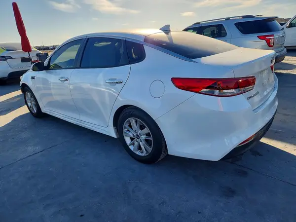 5XXGT4L31GG051597 2016 KIA OPTIMA - Image 2