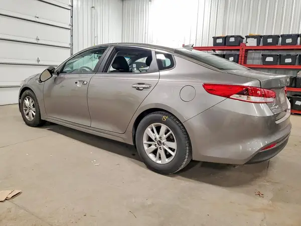 5XXGT4L31GG054497 2016 KIA OPTIMA - Image 2