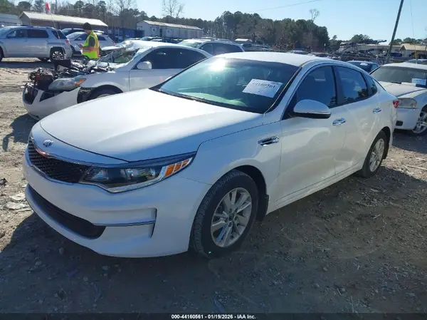 5XXGT4L31GG065242 2016 KIA OPTIMA - Image 2