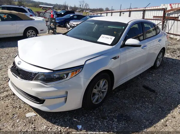 5XXGT4L31GG067413 2016 KIA OPTIMA - Image 2