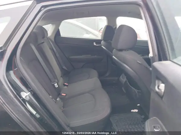 5XXGT4L31GG071607 2016 KIA OPTIMA - Image 8