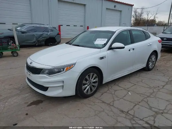 5XXGT4L31GG081960 2016 KIA OPTIMA - Image 2