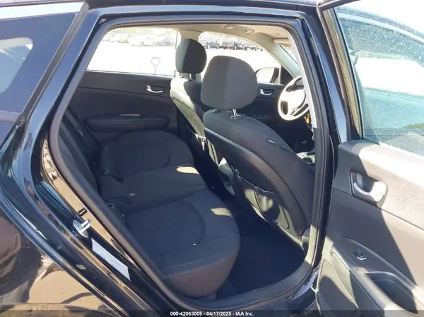 5XXGT4L31GG082848 2016 KIA OPTIMA - Image 8