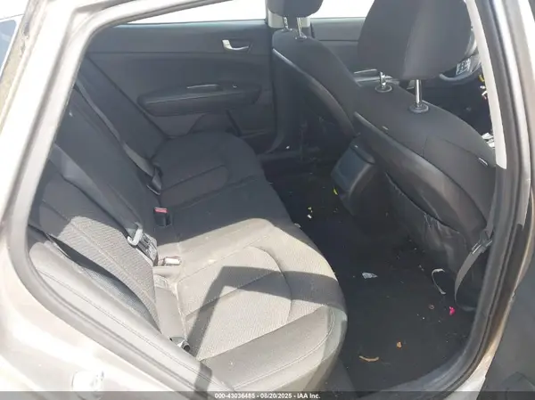 5XXGT4L31GG084356 2016 KIA OPTIMA - Image 8