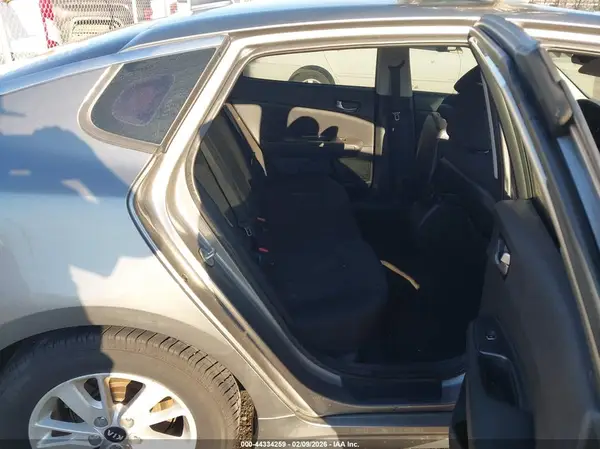 5XXGT4L31GG088083 2016 KIA OPTIMA - Image 8