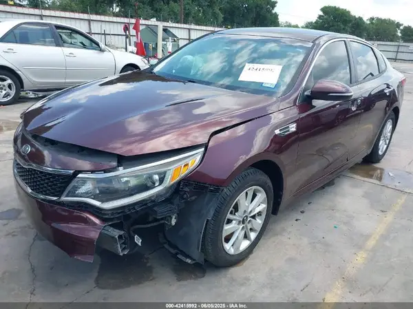 5XXGT4L31GG100586 2016 KIA OPTIMA - Image 2