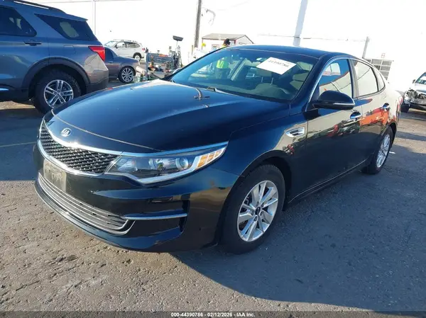5XXGT4L31GG106517 2016 KIA OPTIMA - Image 2