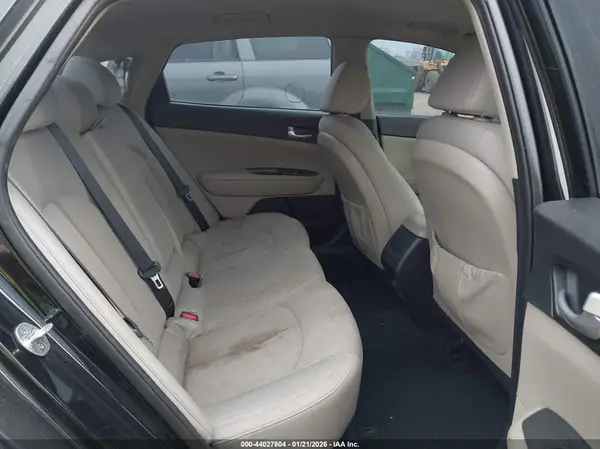 5XXGT4L31GG112060 2016 KIA OPTIMA - Image 8