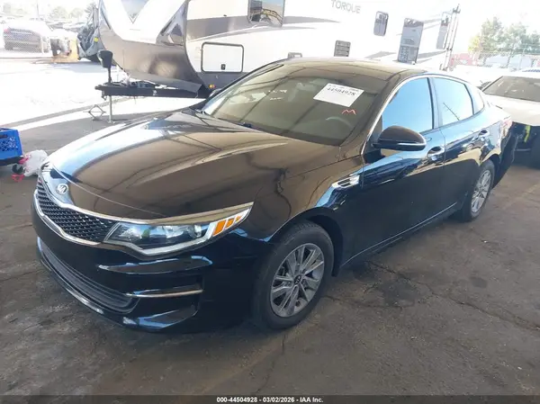 5XXGT4L31GG116738 2016 KIA OPTIMA - Image 2