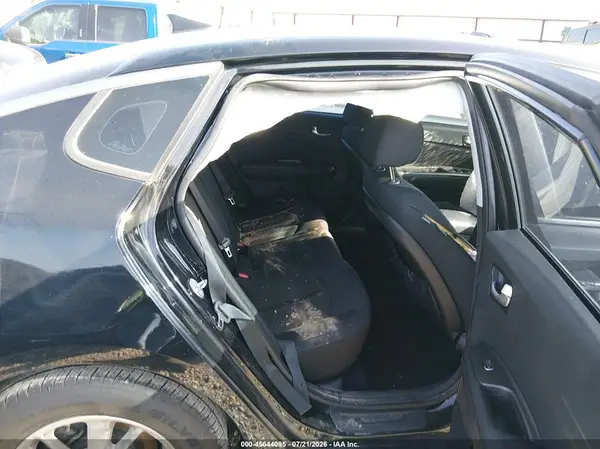 5XXGT4L31GG116982 2016 KIA OPTIMA - Image 8