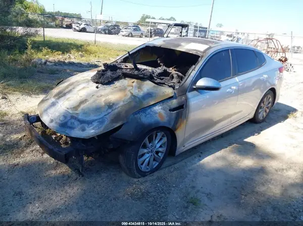 5XXGT4L31HG122556 2017 KIA OPTIMA - Image 2