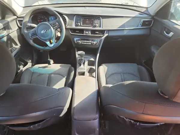 5XXGT4L31HG125876 2017 KIA OPTIMA - Image 8