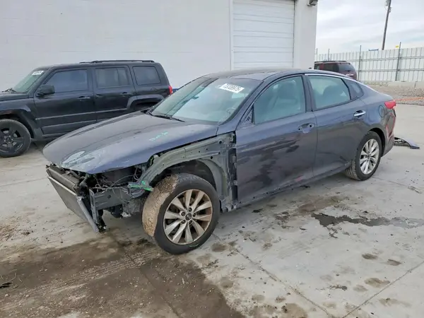 5XXGT4L31HG131600 2017 KIA OPTIMA - Image 1