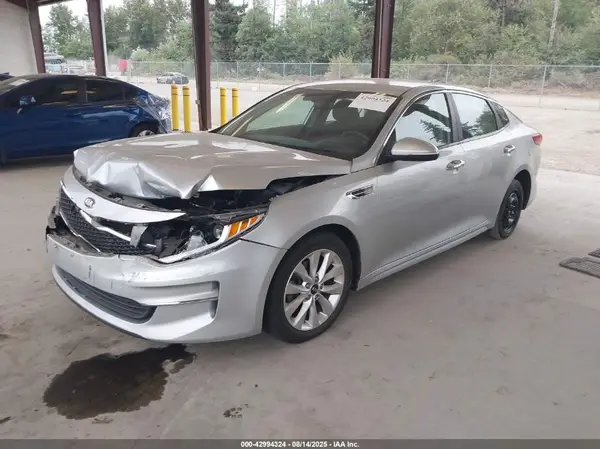 5XXGT4L31HG132021 2017 KIA OPTIMA - Image 2