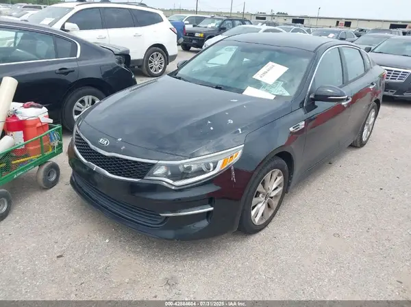 5XXGT4L31HG132665 2017 KIA OPTIMA - Image 2