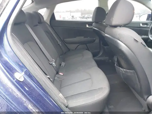 5XXGT4L31HG137090 2017 KIA OPTIMA - Image 8