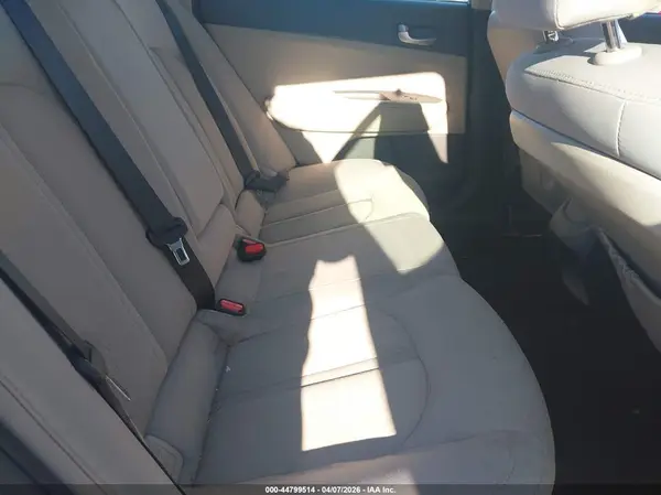 5XXGT4L31HG138675 2017 KIA OPTIMA - Image 8