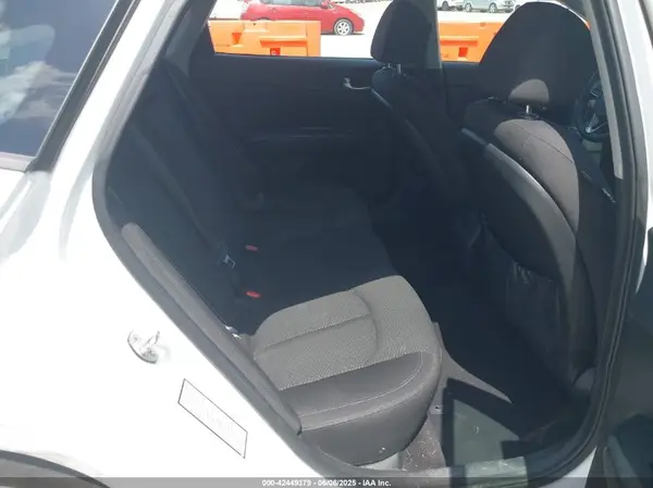 5XXGT4L31HG139082 2017 KIA OPTIMA - Image 8