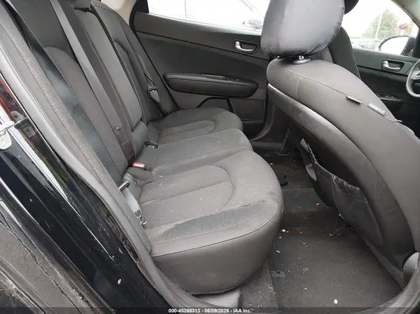 5XXGT4L31HG139101 2017 KIA OPTIMA - Image 8