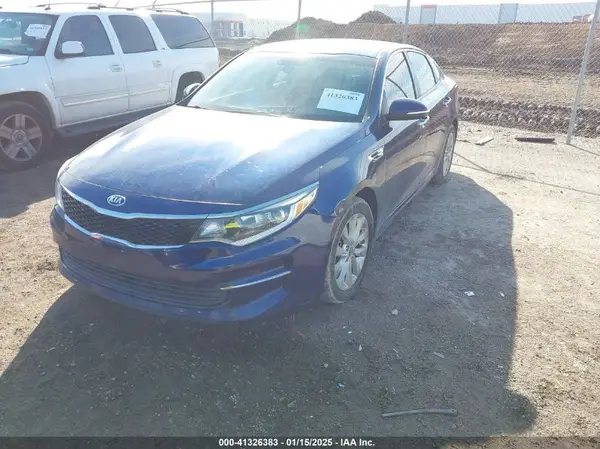 5XXGT4L31HG140572 2017 KIA OPTIMA - Image 2