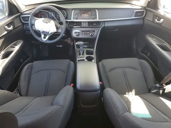 5XXGT4L31HG143911 2017 KIA OPTIMA - Image 8
