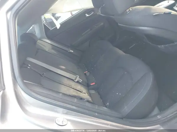 5XXGT4L31HG147697 2017 KIA OPTIMA - Image 8