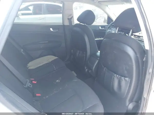 5XXGT4L31HG148770 2017 KIA OPTIMA - Image 8