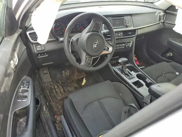 5XXGT4L31HG149191 2017 KIA OPTIMA - Image 8