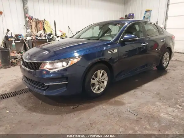 5XXGT4L31HG149871 2017 KIA OPTIMA - Image 2