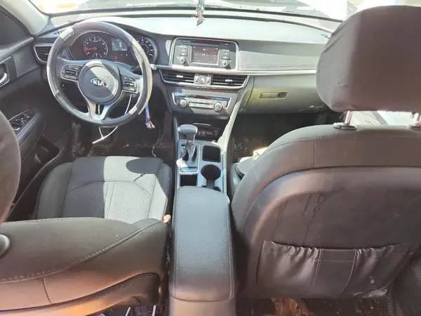 5XXGT4L31HG159994 2017 KIA OPTIMA - Image 8
