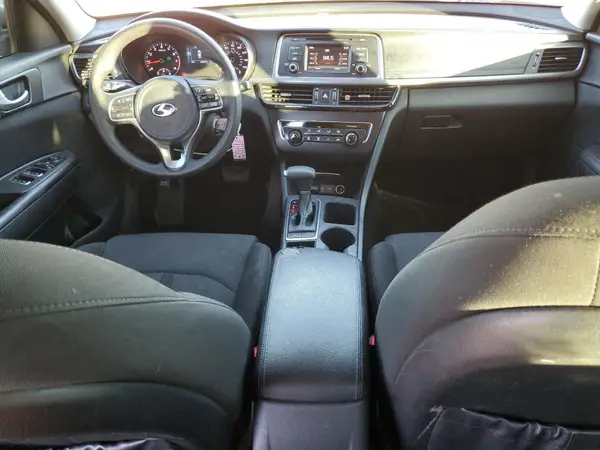 5XXGT4L31HG161776 2017 KIA OPTIMA - Image 8