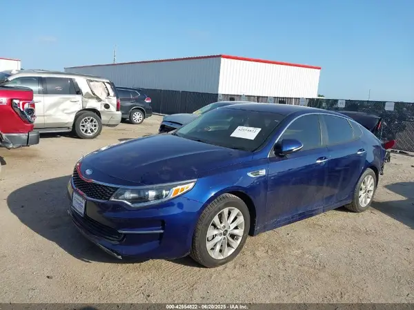 5XXGT4L31HG162927 2017 KIA OPTIMA - Image 2