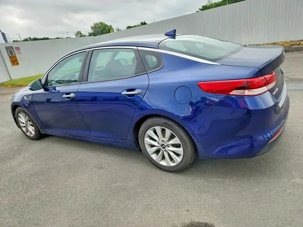 5XXGT4L31HG163043 2017 KIA OPTIMA - Image 2