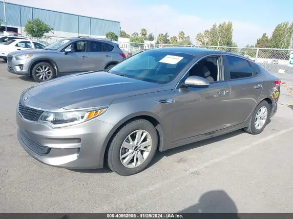 5XXGT4L31HG165276 2017 KIA OPTIMA - Image 2