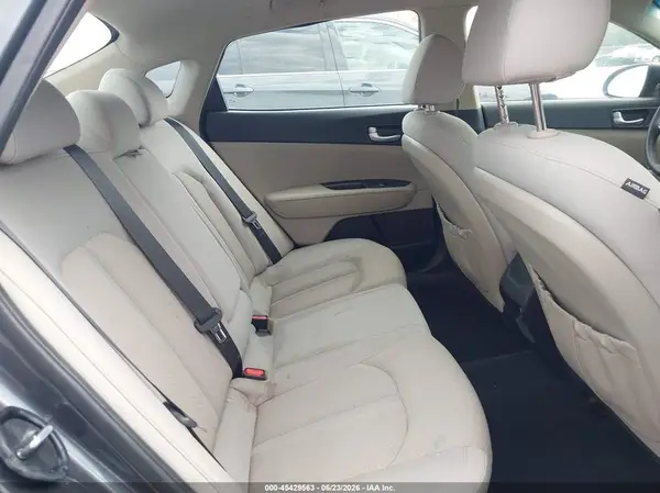 5XXGT4L31HG169926 2017 KIA OPTIMA - Image 8
