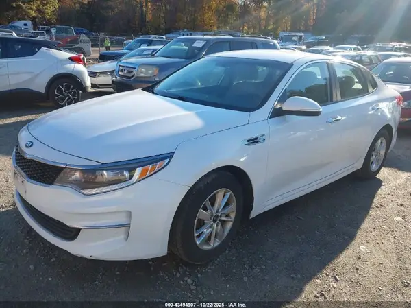 5XXGT4L31HG171465 2017 KIA OPTIMA - Image 2