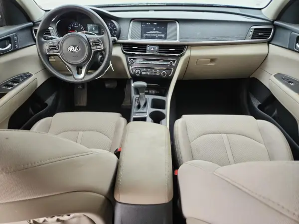 5XXGT4L31HG174592 2017 KIA OPTIMA - Image 8