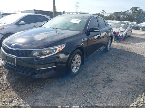 5XXGT4L31HG176942 2017 KIA OPTIMA - Image 2