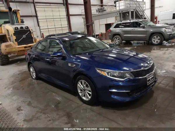 5XXGT4L31HG177511 2017 KIA OPTIMA - Image 1