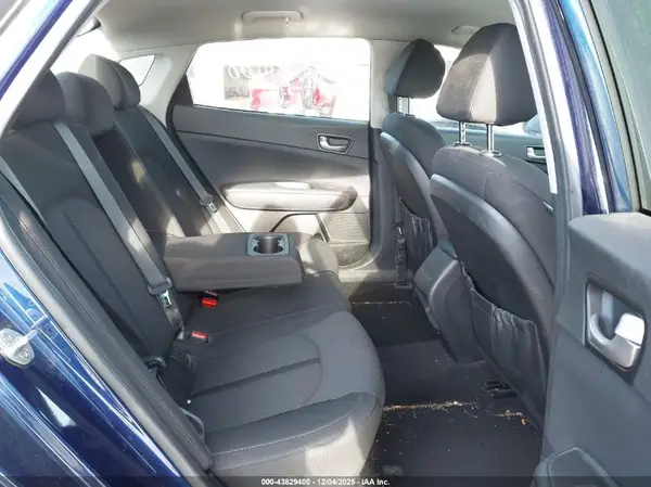 5XXGT4L31HG177833 2017 KIA OPTIMA - Image 8
